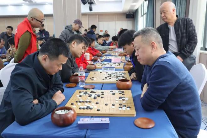 夺冠！第十七届广西围棋联赛圆满落幕pg电子免费模拟器桂林广陆数测队(图4)